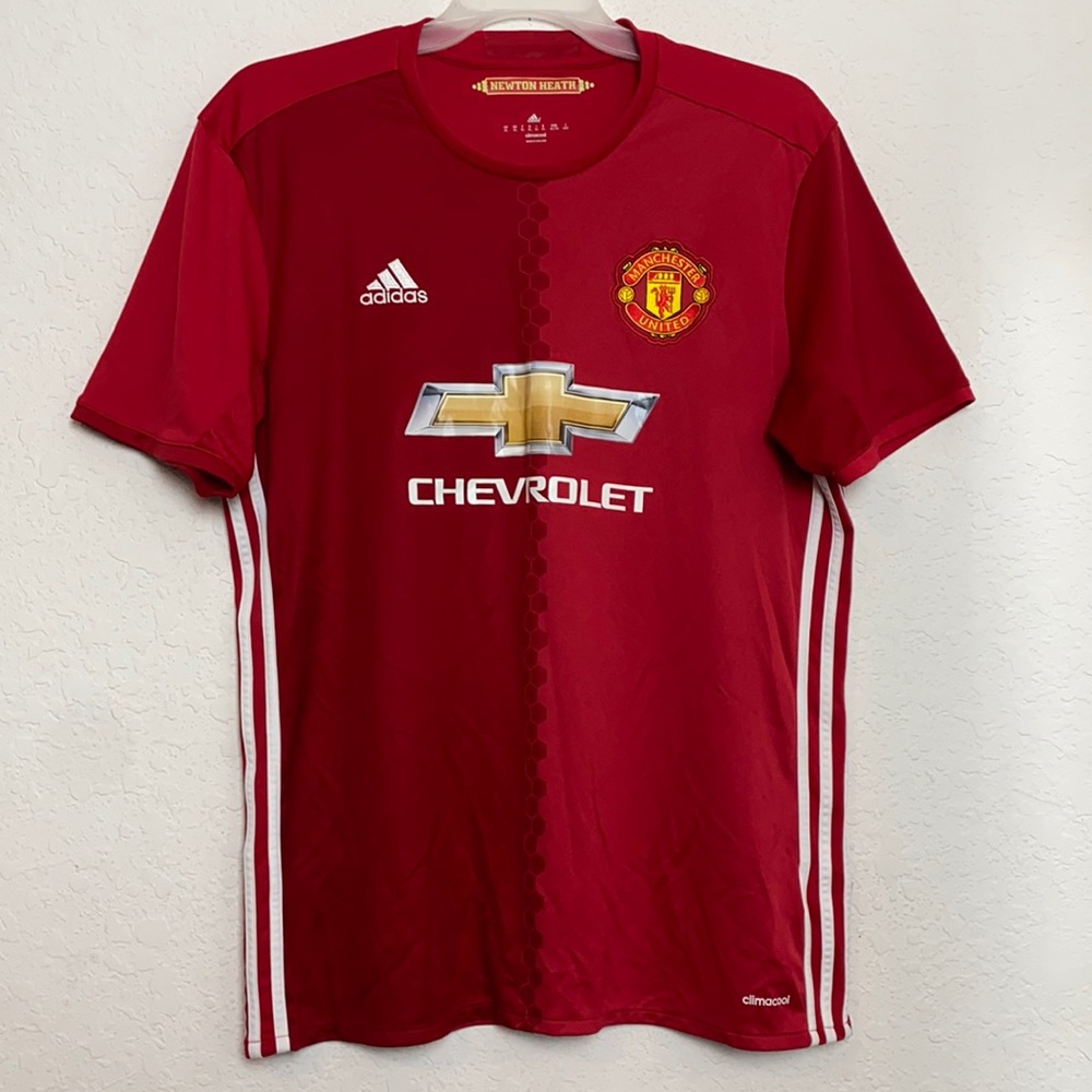 ✅Boys Youth Adidas Manchester United Jersey Size M